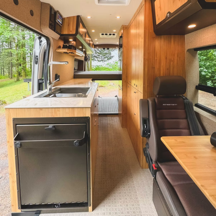 Tetravan Folding Shower 2.1 with Magnetic Curtain