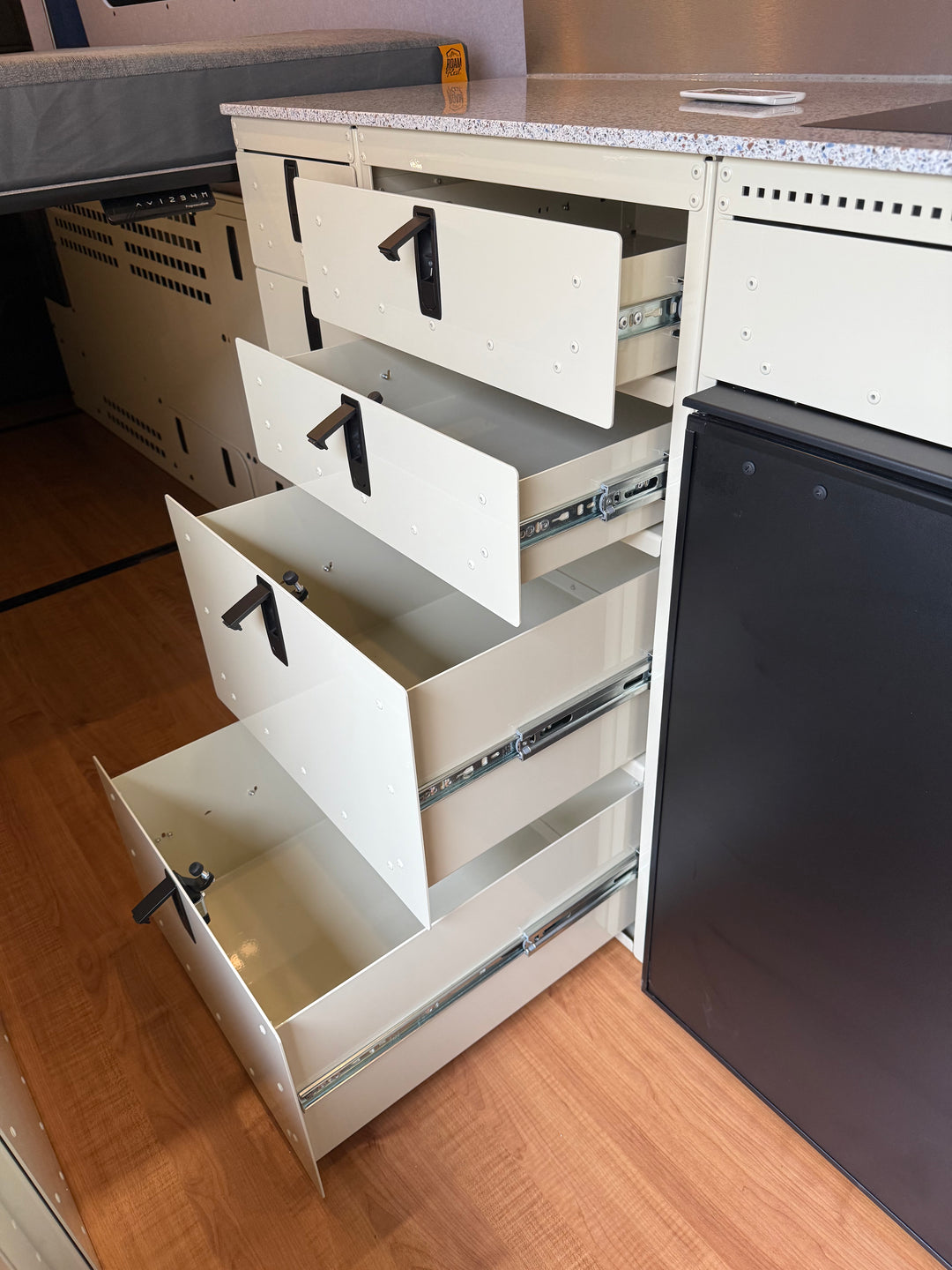 Aluminum Drawer Cabinet