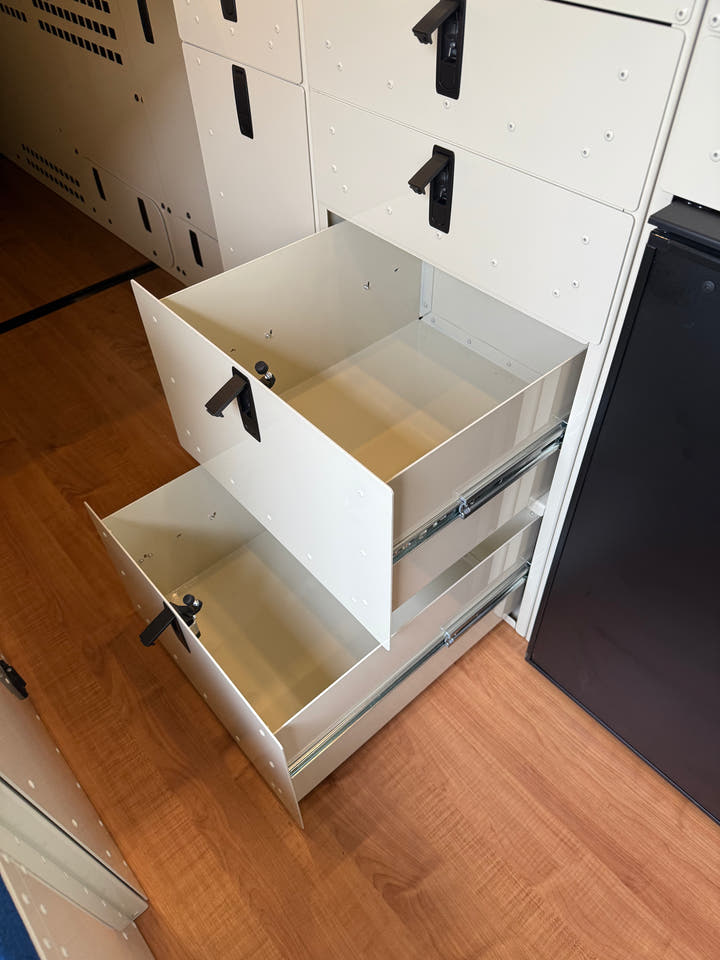 Aluminum Drawer Cabinet - AVC RIG