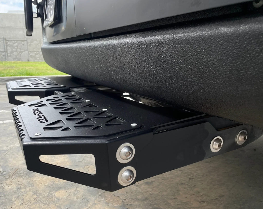 Sprinter Defender Mini Rear Step - AVC RIG