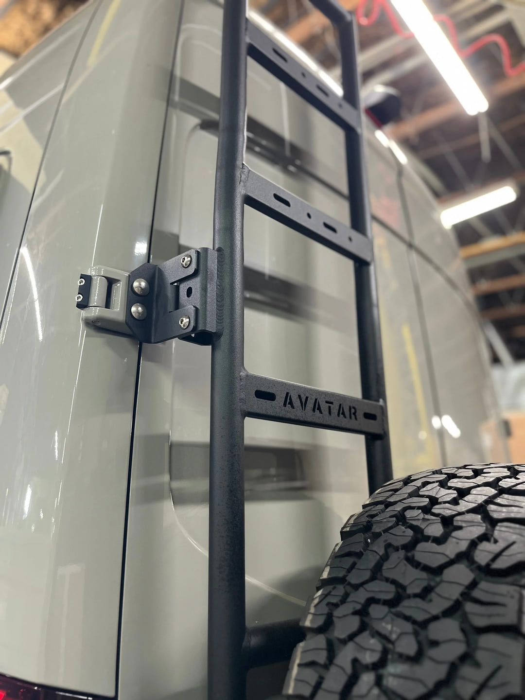 Avatar Van Rear Ladder Tire Carrier - AVC RIG