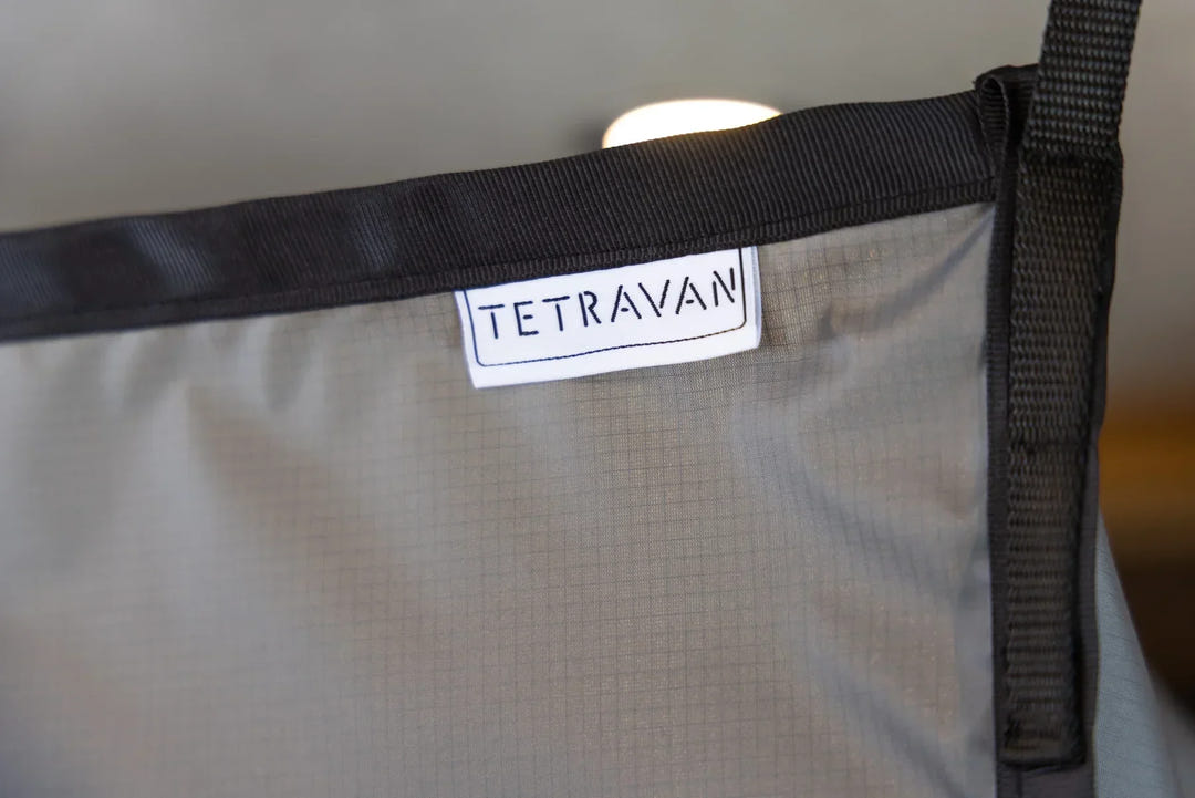 Tetravan Folding Shower 2.1 with Magnetic Curtain - AVC RIG