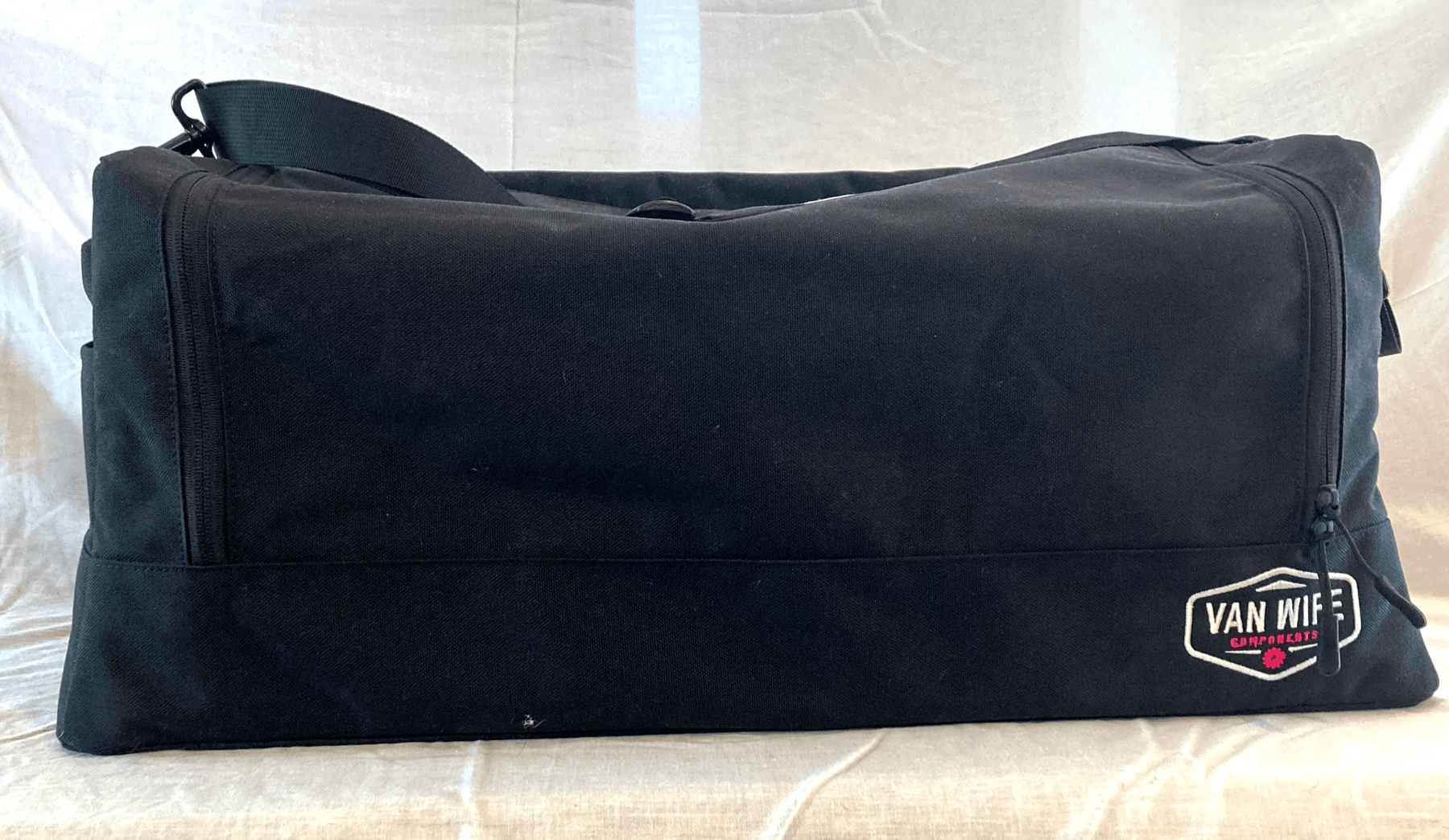 Vans member 2024 only duffle bag